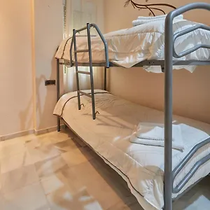 https://calle-leonor-davalos.es-andalucia.com